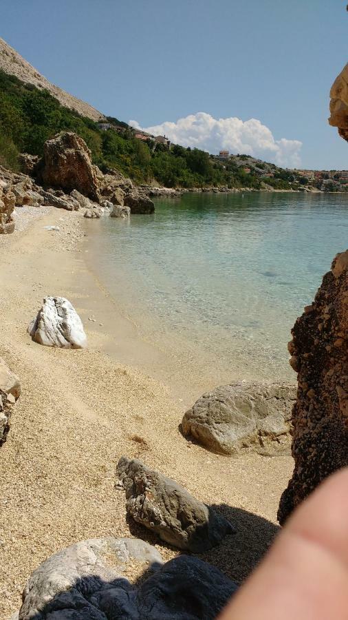 Apartments Bassi Stara Baška Εξωτερικό φωτογραφία